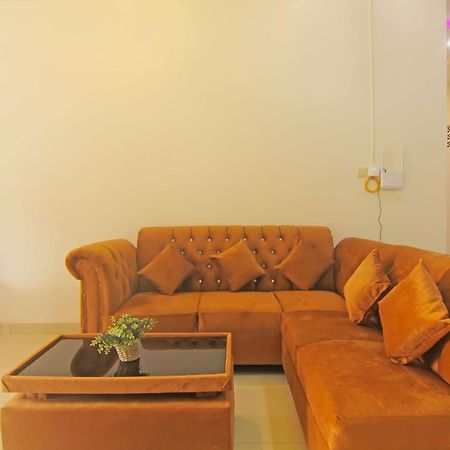 Utama Residence Padang  Buitenkant foto