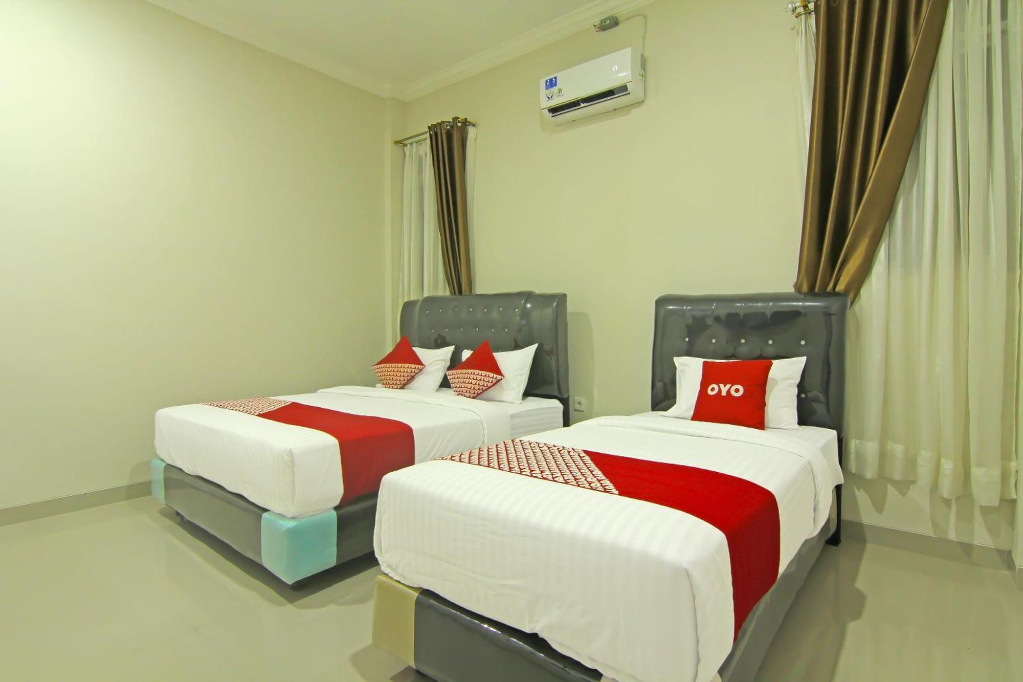 Utama Residence Padang  Buitenkant foto