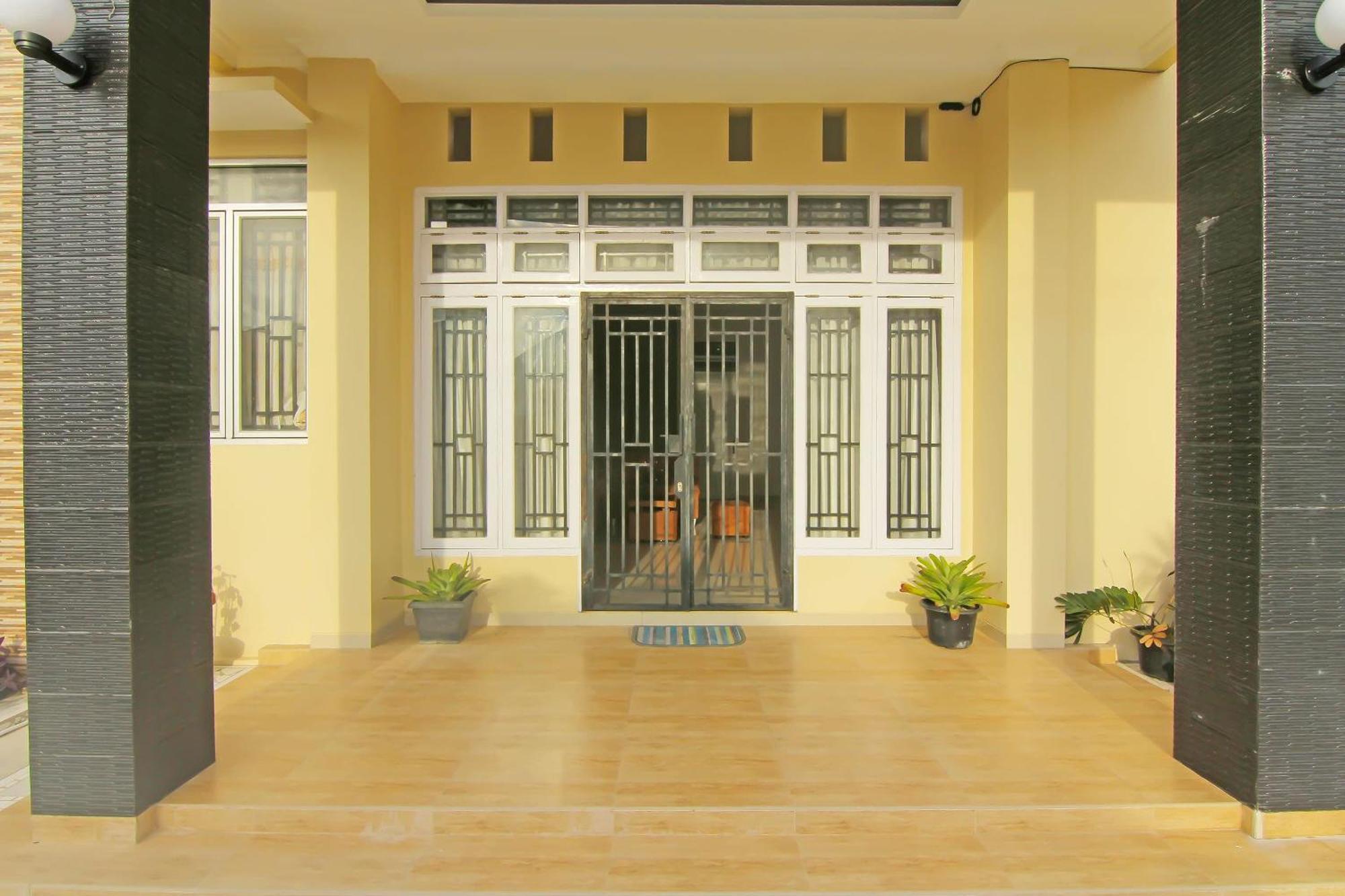 Utama Residence Padang  Buitenkant foto