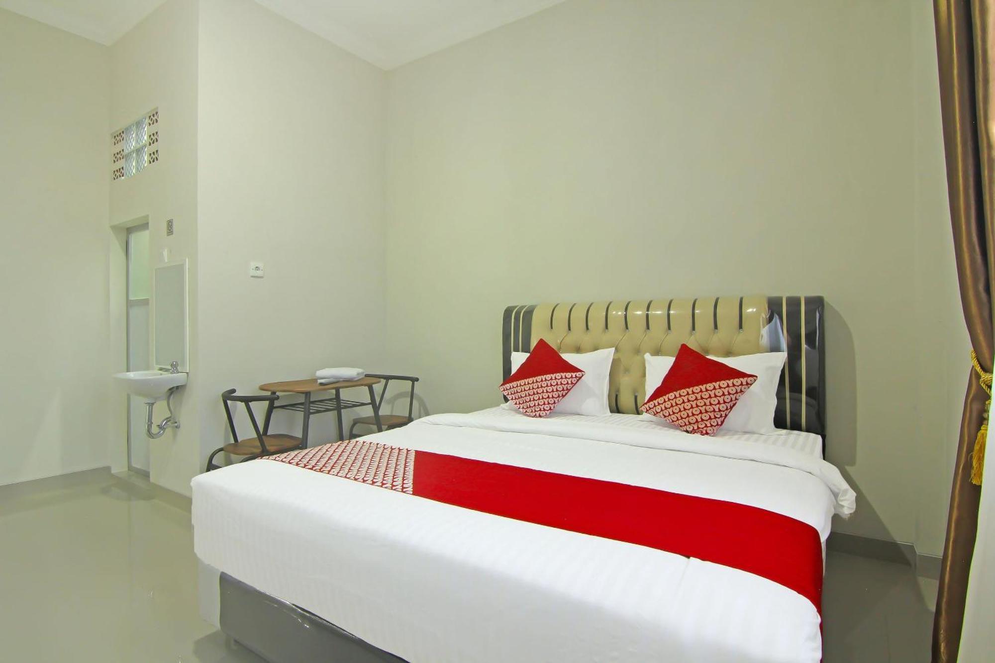 Utama Residence Padang  Buitenkant foto