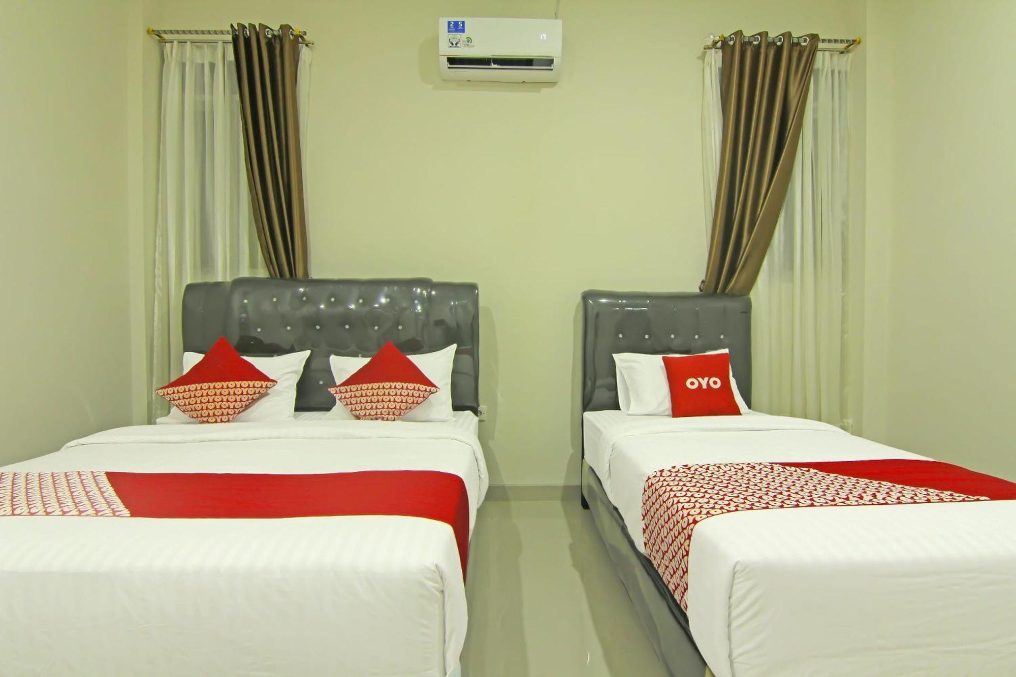 Utama Residence Padang  Buitenkant foto